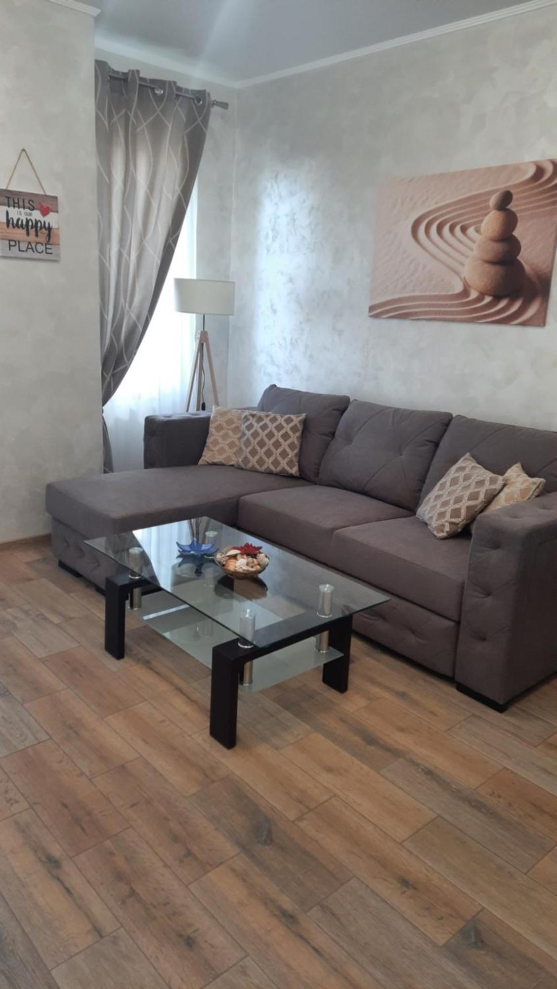 Ayka Apartment ママイア エクステリア 写真