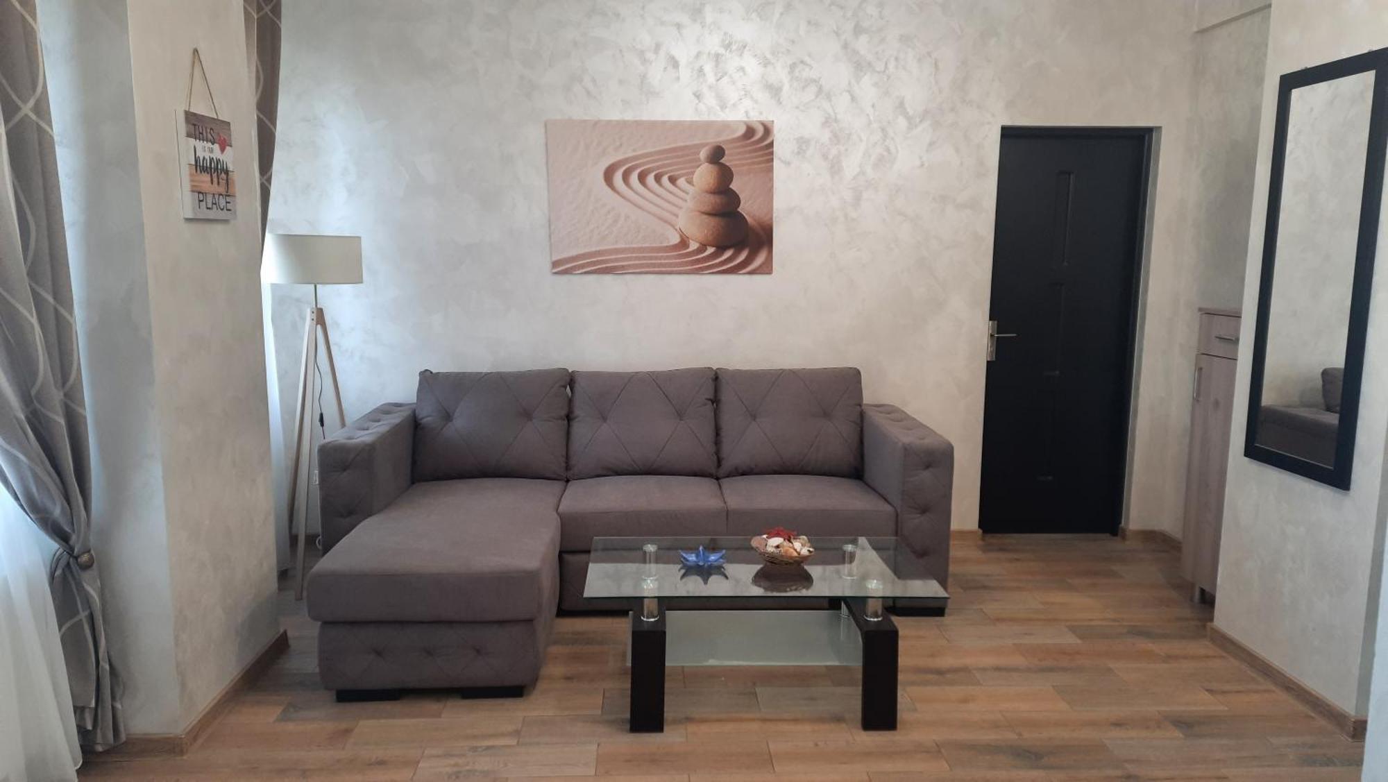 Ayka Apartment ママイア エクステリア 写真
